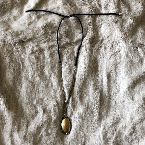 Pendant necklace with leather - Picture 1 of 3